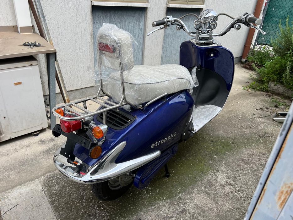 Vand Scuter etropolis 2000w