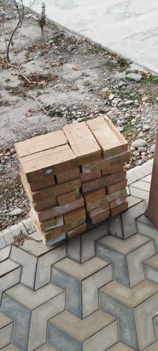 Продам жженые кирпичи
