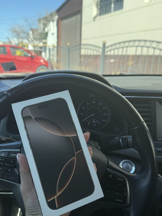 Айфон 16 про макс, 256 гб,незапечатанный! 92 % аккумулятор.