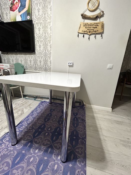 стол кухонный, размер 110/70