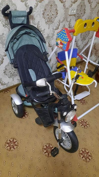 Bolalar kolyaskasi va arg'imchoq sotiladi!