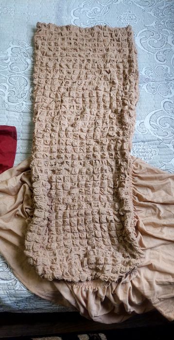 Kafelaga restoranlaga stul chexollari.Holati yangi