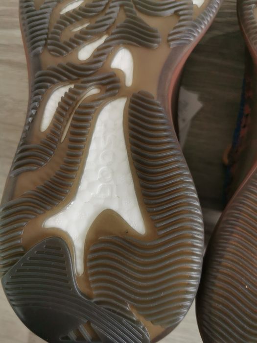 Yeezy 380 43 . 5 noi originali