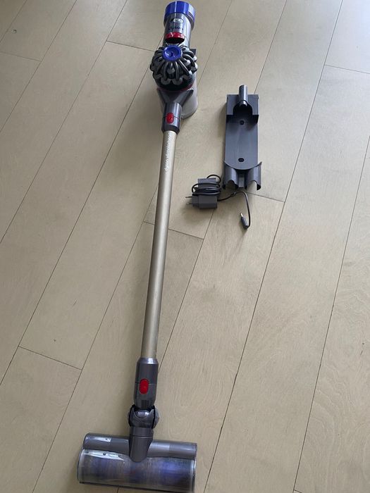 Dyson V8 motorhead