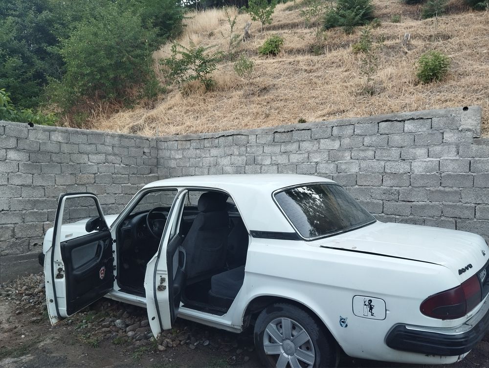 Volga 3110 Sotiladi