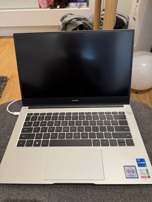 HUAWEI MateBook D14 — i5, 8 GB RAM, 512 GB SSD, Full HD, Windows 11