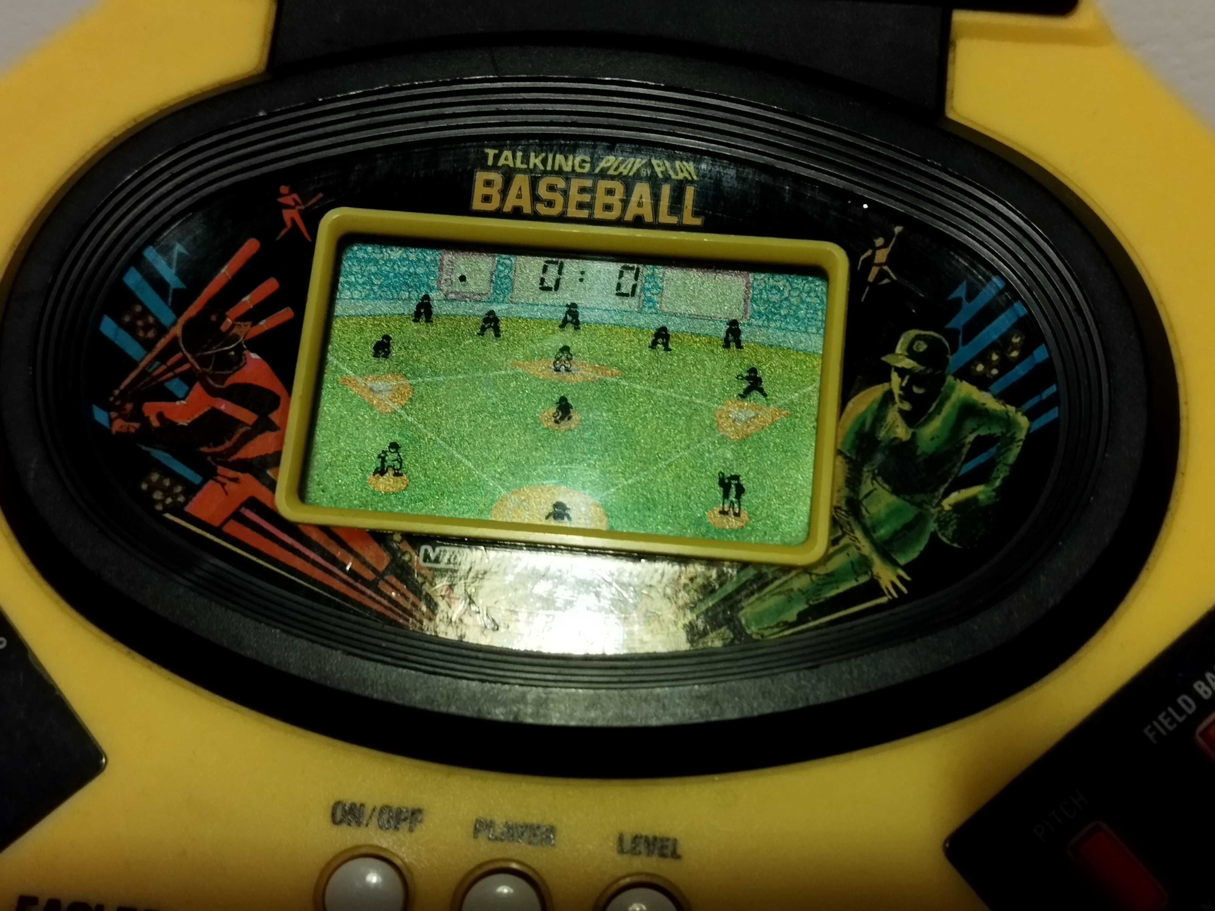 Стара LCD игра от 1987 година, с батерии