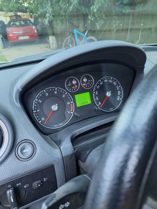 Vand Ford Fiesta