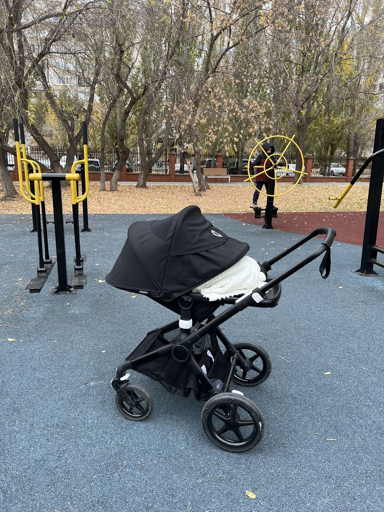 Продам коляску 2 в 1 Bugaboo  Fox 3