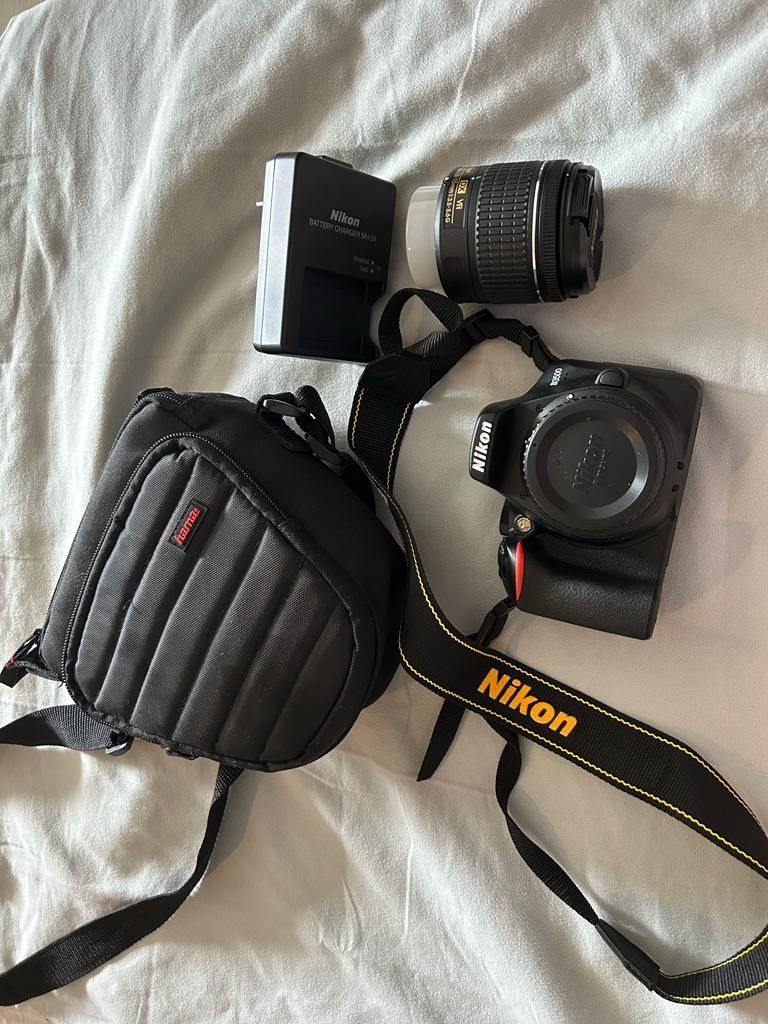 Aparat foto DSLR Nikon D3500, 24.2MP, Negru + Obiectiv AF-P 18-55mm VR