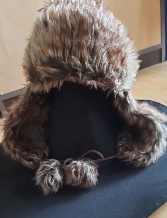 Căciulă din blana artificiala