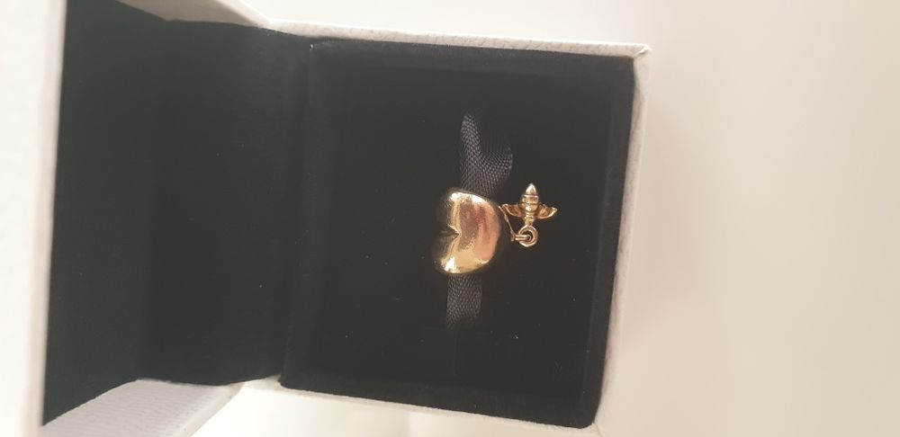 Pandora shine талисмани и гривна - оригинал със сертификат