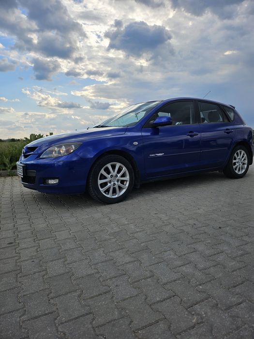 Vând mazda 3 an 2009