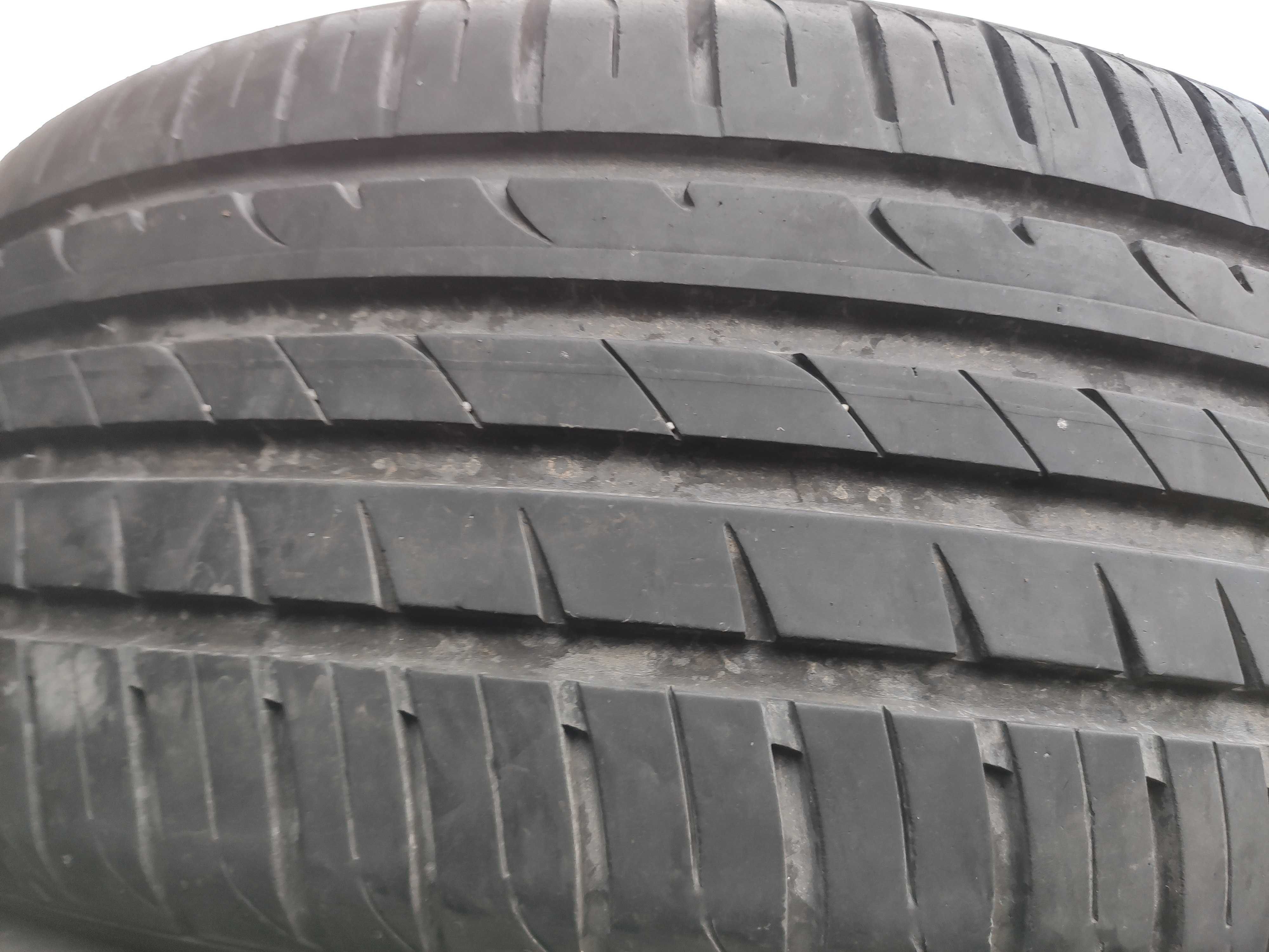 4бр Летни гуми 215 55 17 - Hankook