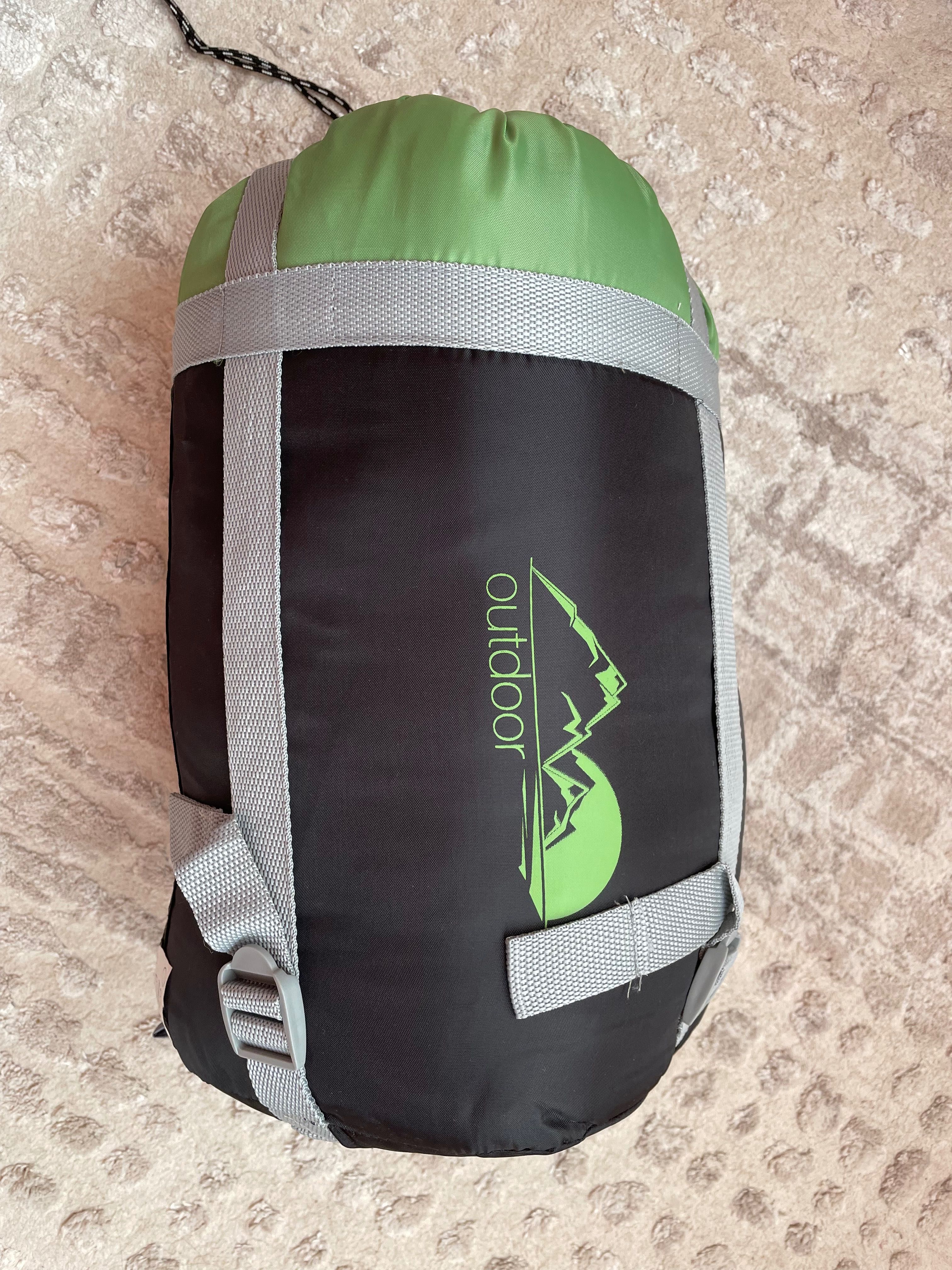 2 спални чувала подарък към планинска раница Deuter - ACT Lite 45+ 10