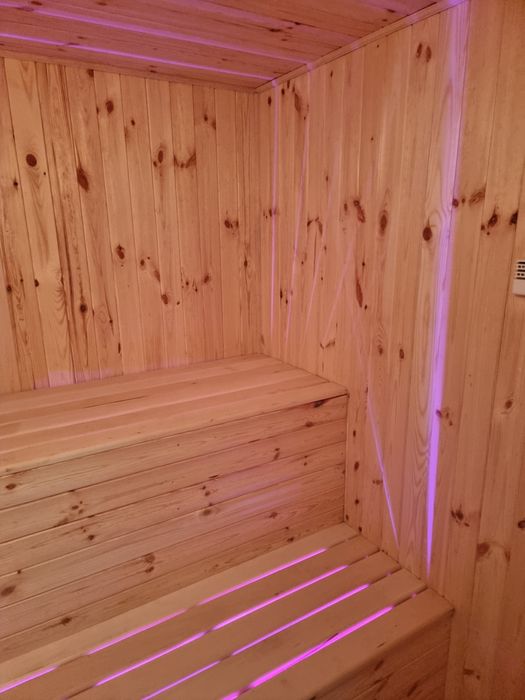 Sauna interior sauna exterior sauna uscată sauna salină .