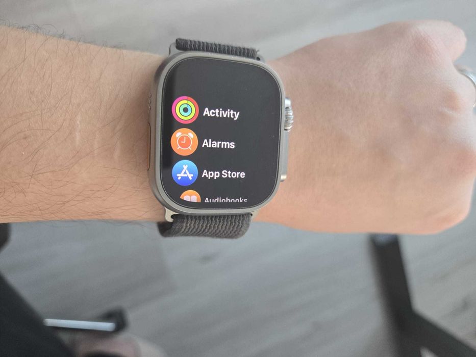 Apple Watch Ultra Carcasa Titanium, Black/Gray Trail Loop