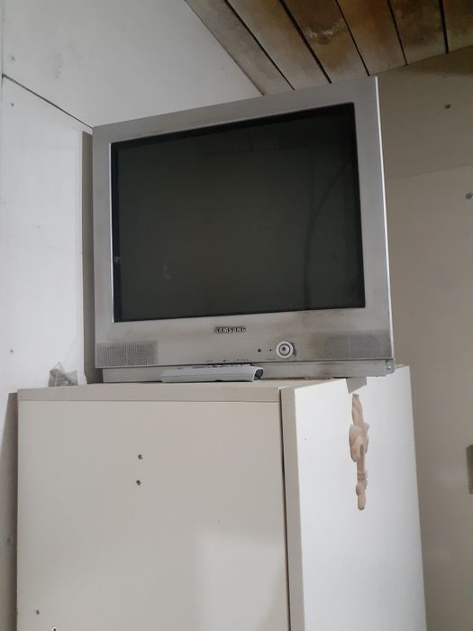 Продам телевизор