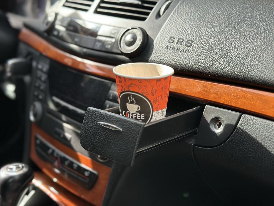 Поставка за чаша Mercedes w211