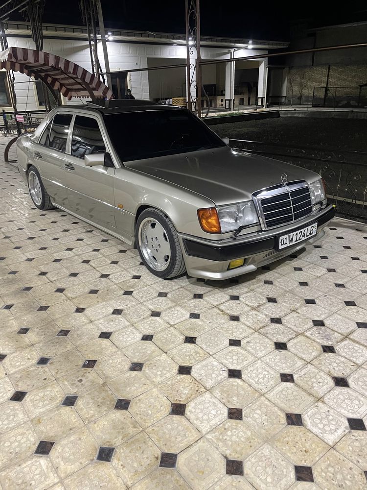 Мерседес Бенз W124