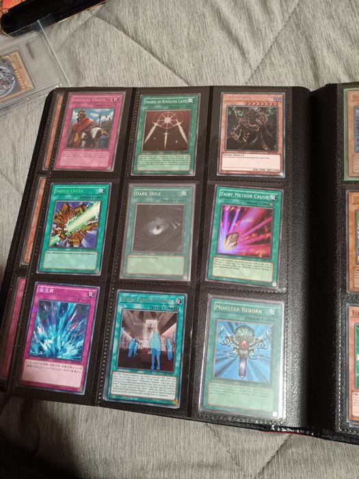 Yu-Gi-Oh оригинлни карти