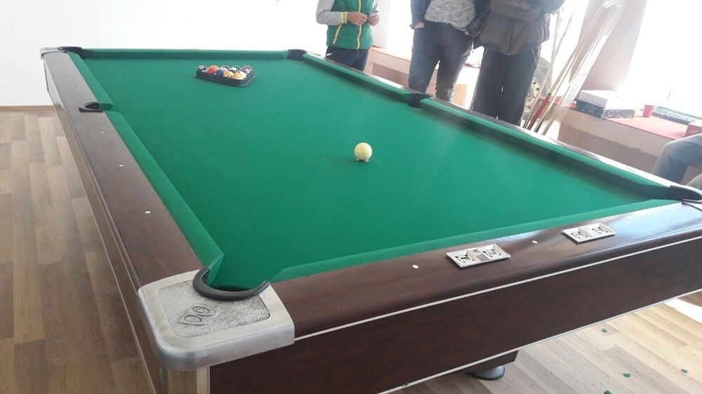 Accesorii biliard bile tacuri masa chirie Tel -27.903.983