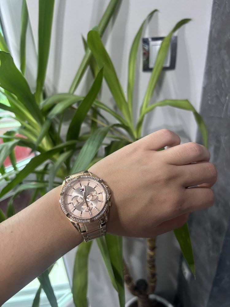 Оригинален дамски часовник Tommy Hilfiger Rose Gold