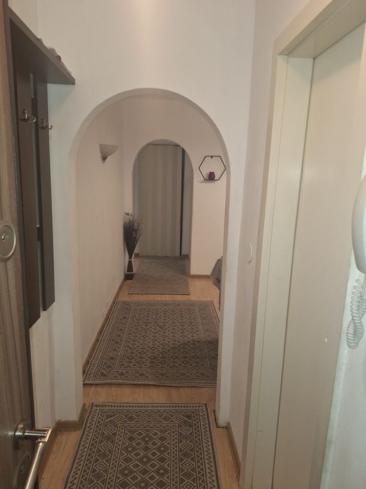 Apartament cu 3 camere de Închiriat