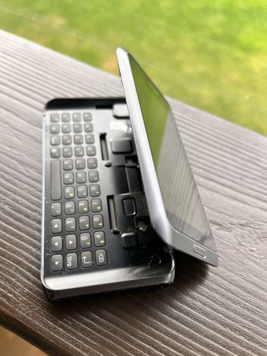 Nokia E7 funcțional