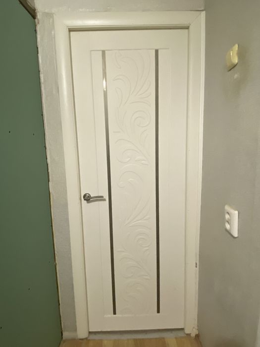 Продам 3 двери вместе