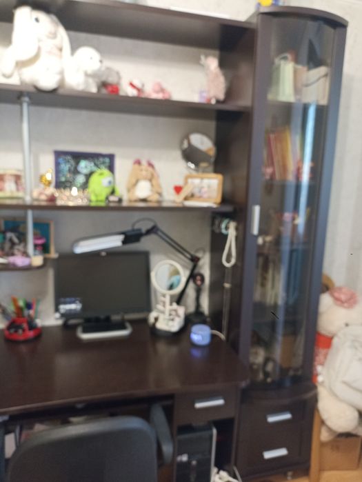 Продаётся стенка.