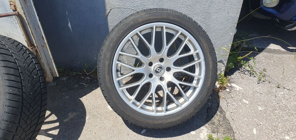 Гуми с ляти джанти 275х40х20
