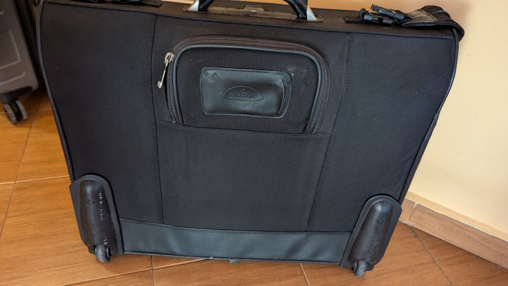 Пътнически куфар - гардероб Samsonite
