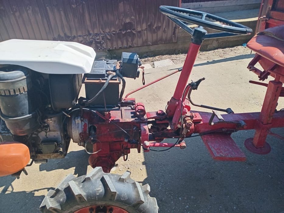 Vand motocultor cu remorca 4×4 diese    l