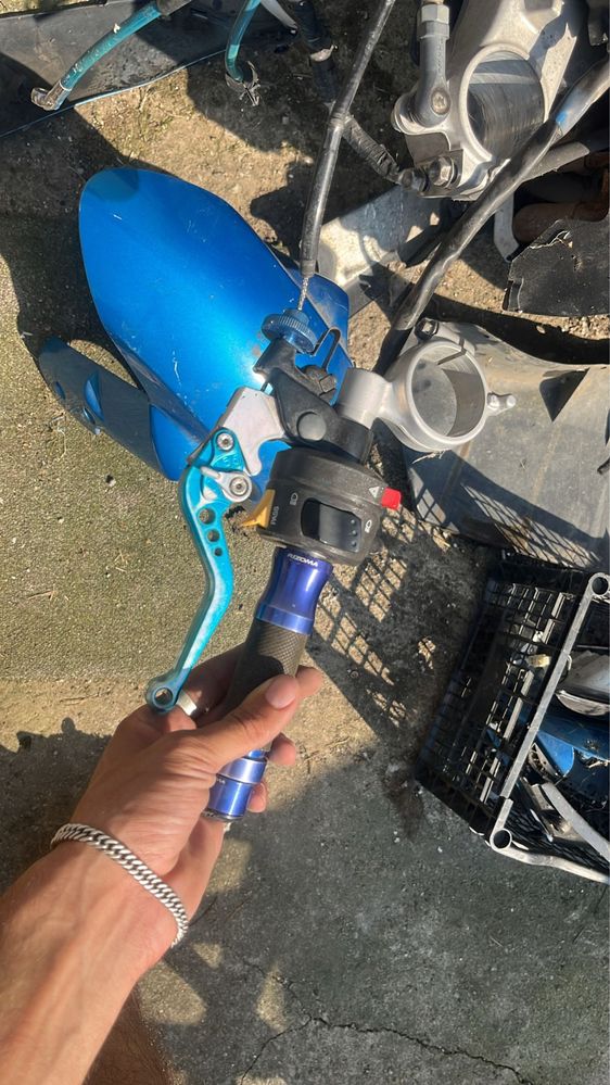 Suzuki gsx r 600 k7 Lovit (motor functional)