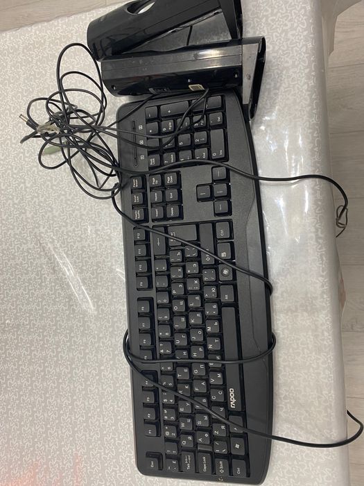 Клавиатура и колонка