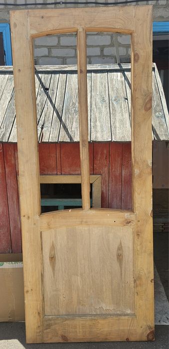 Продам деревянные двери