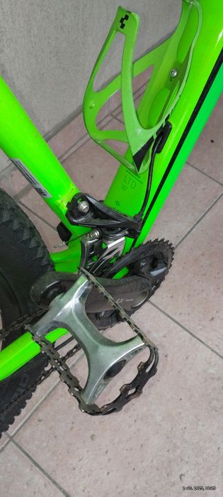 Vând bicicletă pentru bărbați