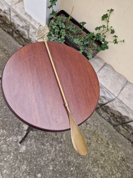 Антикварна английска бронзова обувалка