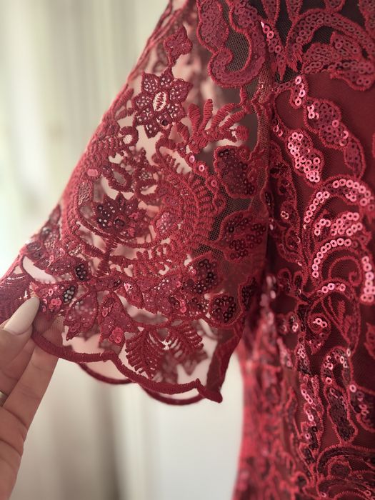 Rochie elegantă, cu dantelă și paiete, marca Dorota, mărimea 46