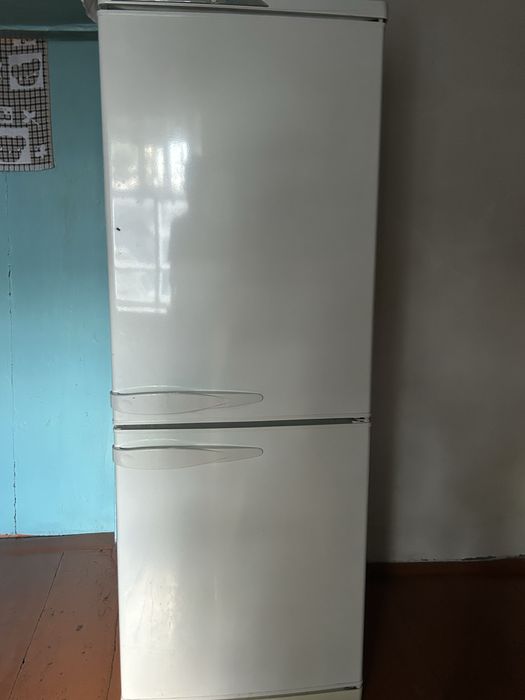 Срочно продам холодильник!
