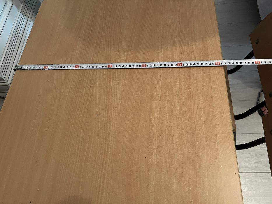 Set format din masa si patru scaune pentru copii