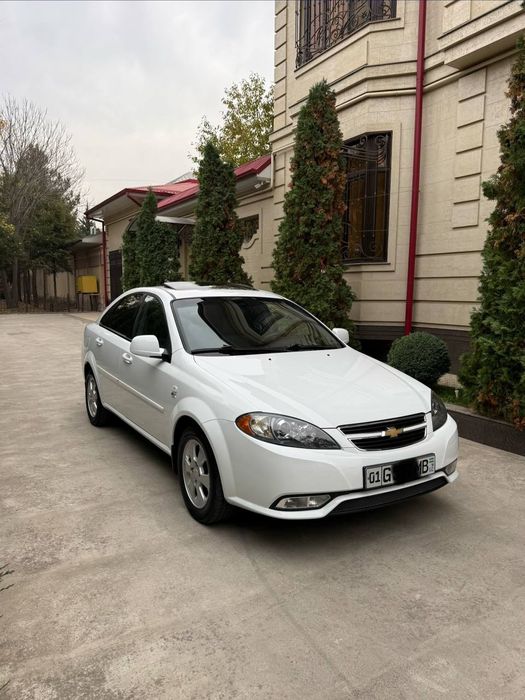 Kraskasi 100% toza. Gentra Avtomat karobka. 50.800 KM.