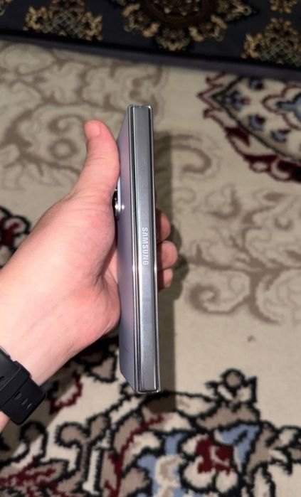 Samsung Galaxy Z Fold 5 5G