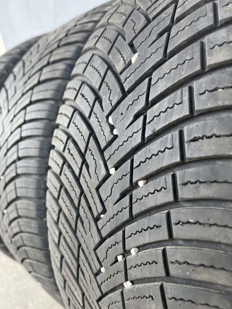 4 бр. всесезонни гуми 235/50/19 и 255/45/19 Pirelli DOT 4021 5,5-6 mm