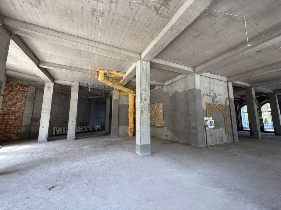 Улица Бабура Ж/К Узбегим Продается Нежилой Ремонт Коробка