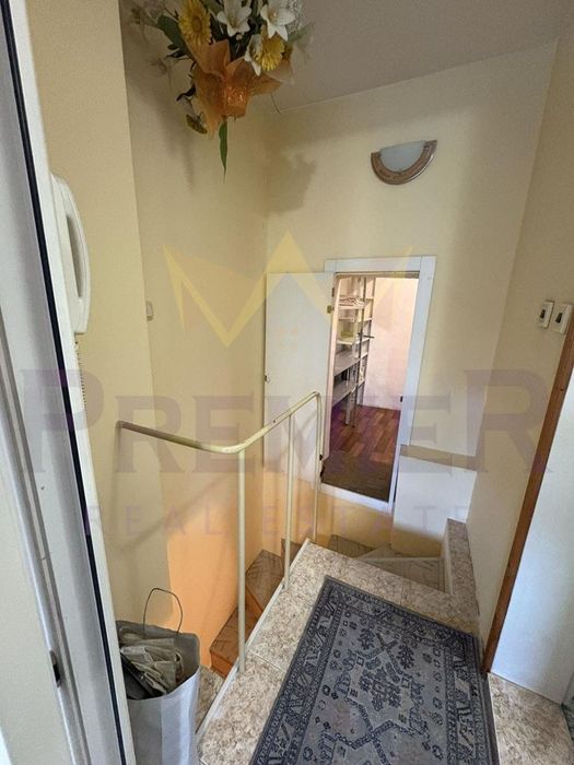 Дава се под наем Мезонет в Варна, Базар Левски - 60 кв.м за 425 € - Снимка #11