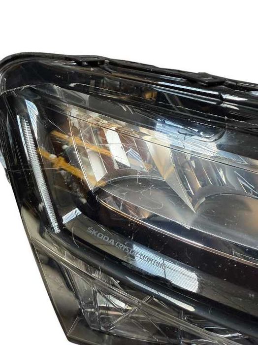 Far Dreapta Skoda Superb 3 Led Cod 3V1941016C