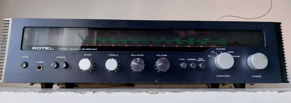 Rotel RX 202 MK 2 amplificator vintage 1976 statie muzica amplituner