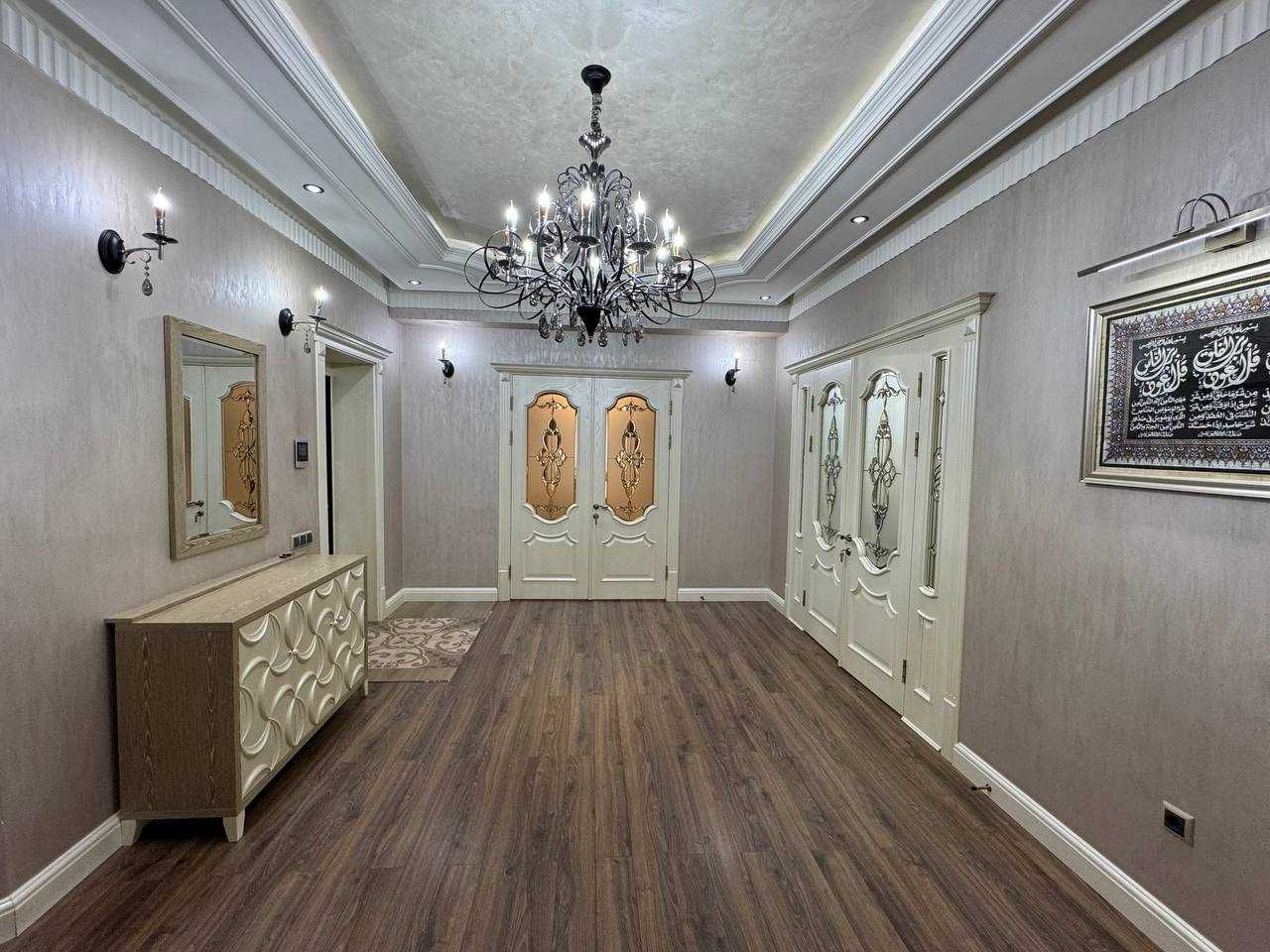 ул. С.Азимова: п-во Японии: Ц-1 | Новостройка 4 комнат: 160 м²
